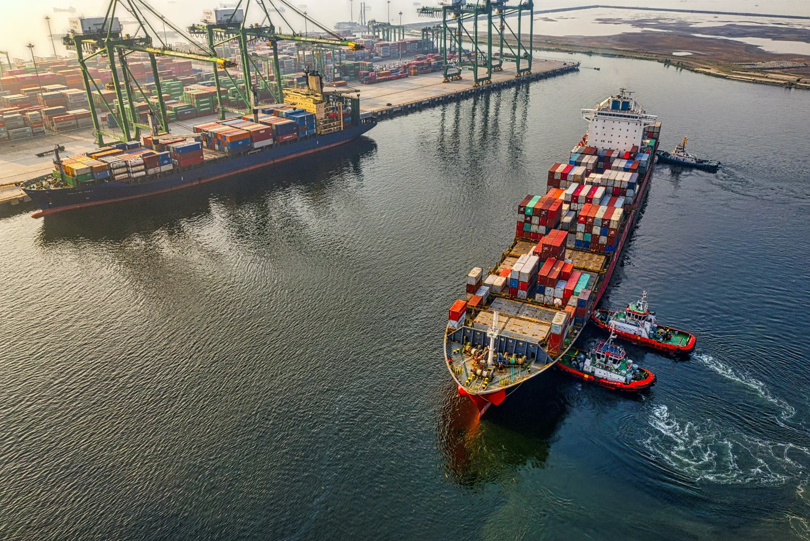 Shipping & Maritime